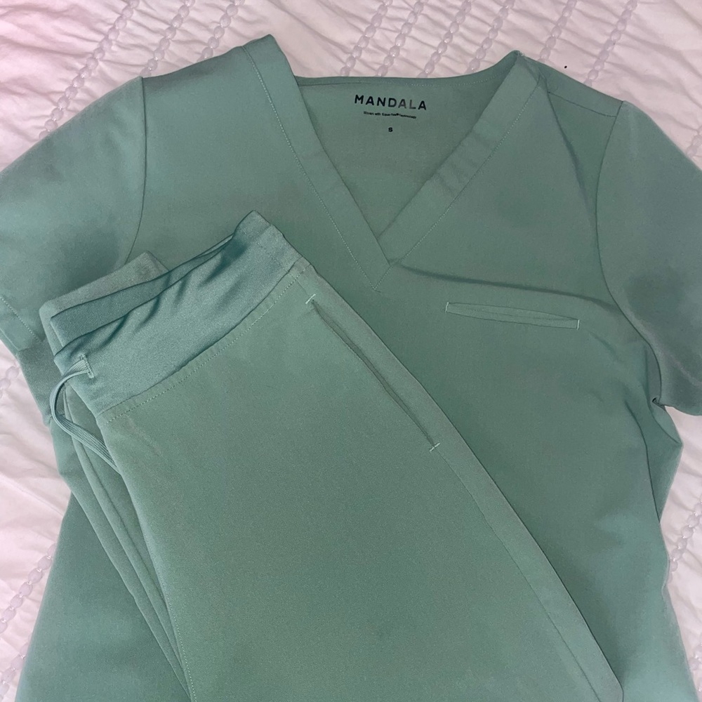 Scrub set!